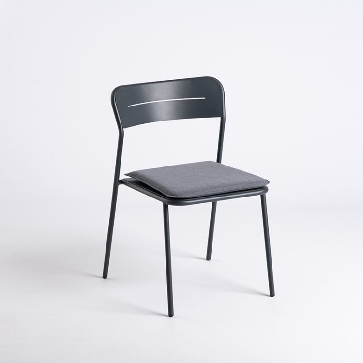 nero_stolica_CN01BA_06