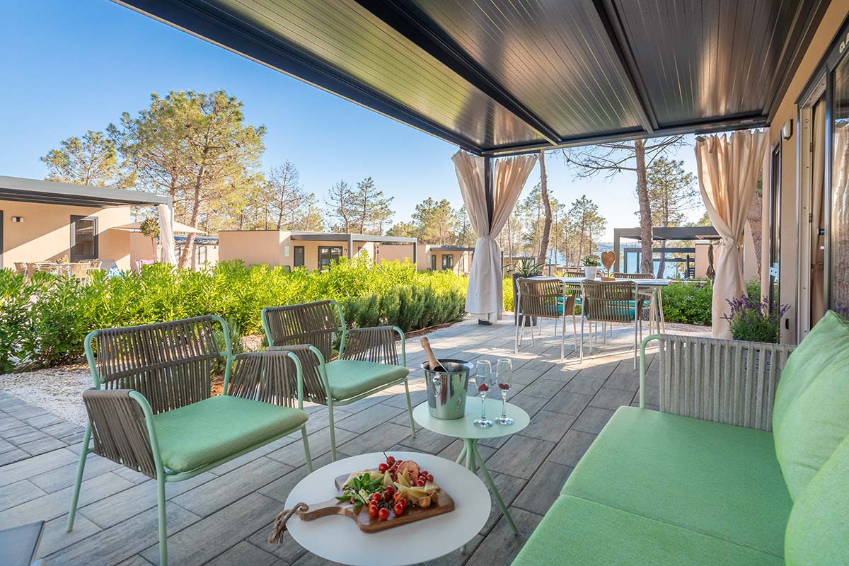 Premium-Holiday-home_Aminess_Avalona_Camping_Resort_2024_Premium_Holiday_Home_05